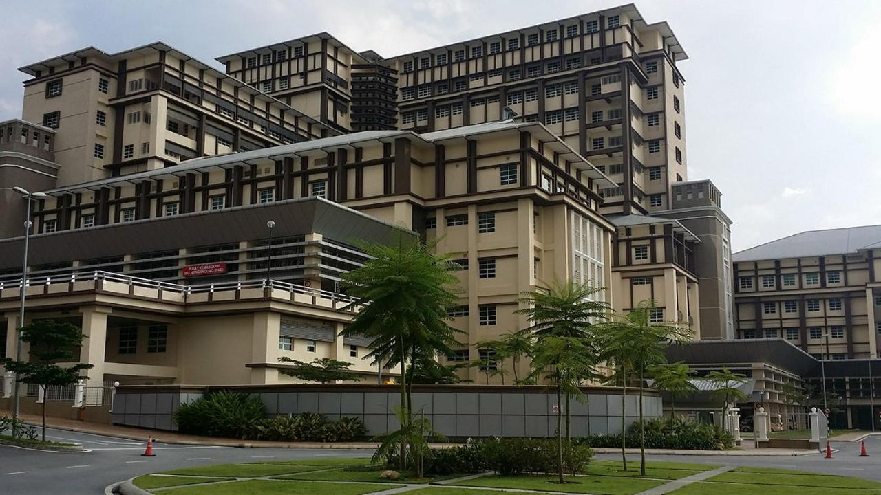 Best Hotel Shah Alam @ Uitm, I-City & Hospital Екстериор снимка